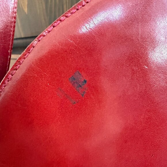 GORGEOUS RICH RED 11-1/2" ROUND LEATHER BAG (MADE TO MEASURE IN ITALY) - Picture 4 of 7